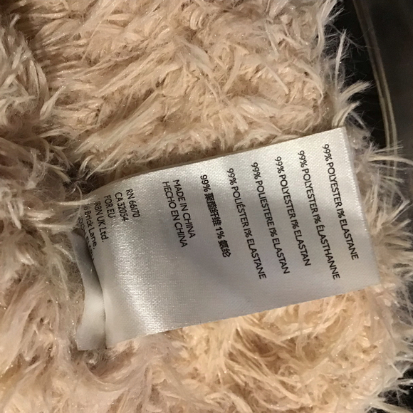 Urban Outfitters Edgy Cream Cropped Sherpa Sweater Size S - Picture 4 of 7